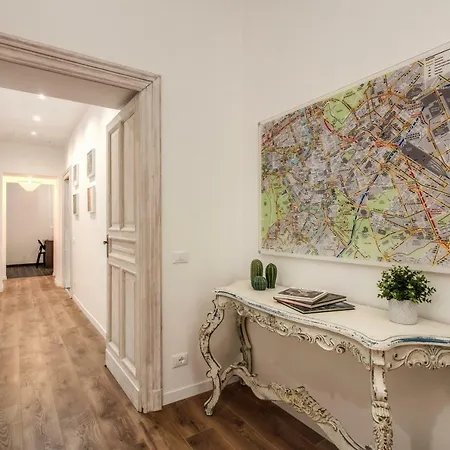 Apartment Virginia-s In Monti Rome